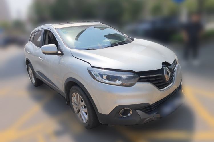 Used Renault Kadjar 2016 2.0L Two-Wheel-Drive Luxury Edition Front Right 45 Deg