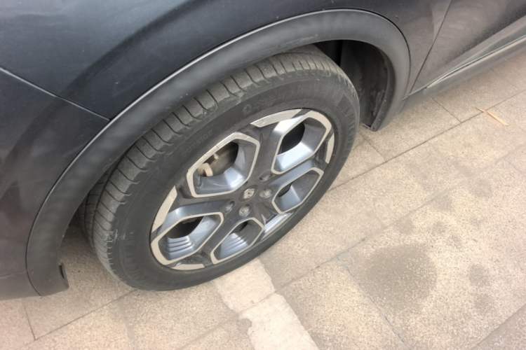 Used Renault Kadjar 2016 2.0L Two-Wheel Drive Prestige Edition Left Front Wheel Hub