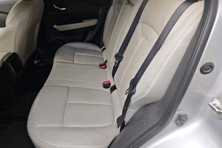 Used Renault Kadjar 2016 2.0L Two-Wheel Drive Prestige Edition Left Rear Seat