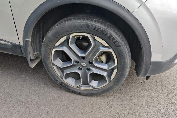 Used Renault Kadjar 2016 2.0L Two-Wheel Drive Prestige Edition Right Front Wheel Hub