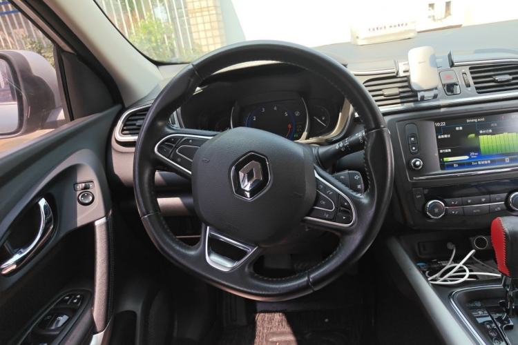 Used Renault Kadjar 2016 2.0L Two-Wheel-Drive Luxury Edition Steering Wheel