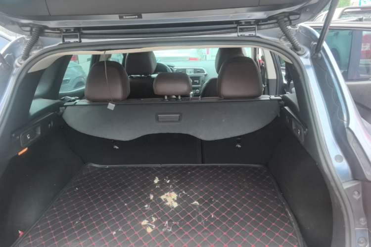 Used Renault Kadjar 2016 2.0L Two-Wheel Drive Prestige Edition Trunk