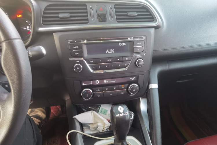 Used Renault Kadjar 2016 2.0L Two-Wheel Drive Leading Edition Audio And AC Panel