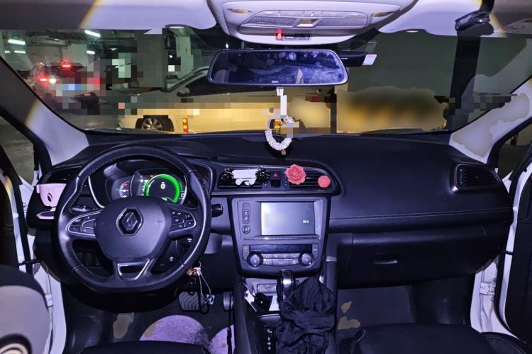 Used Renault Kadjar 2016 2.0L Two-Wheel Drive Leading Edition Center Console