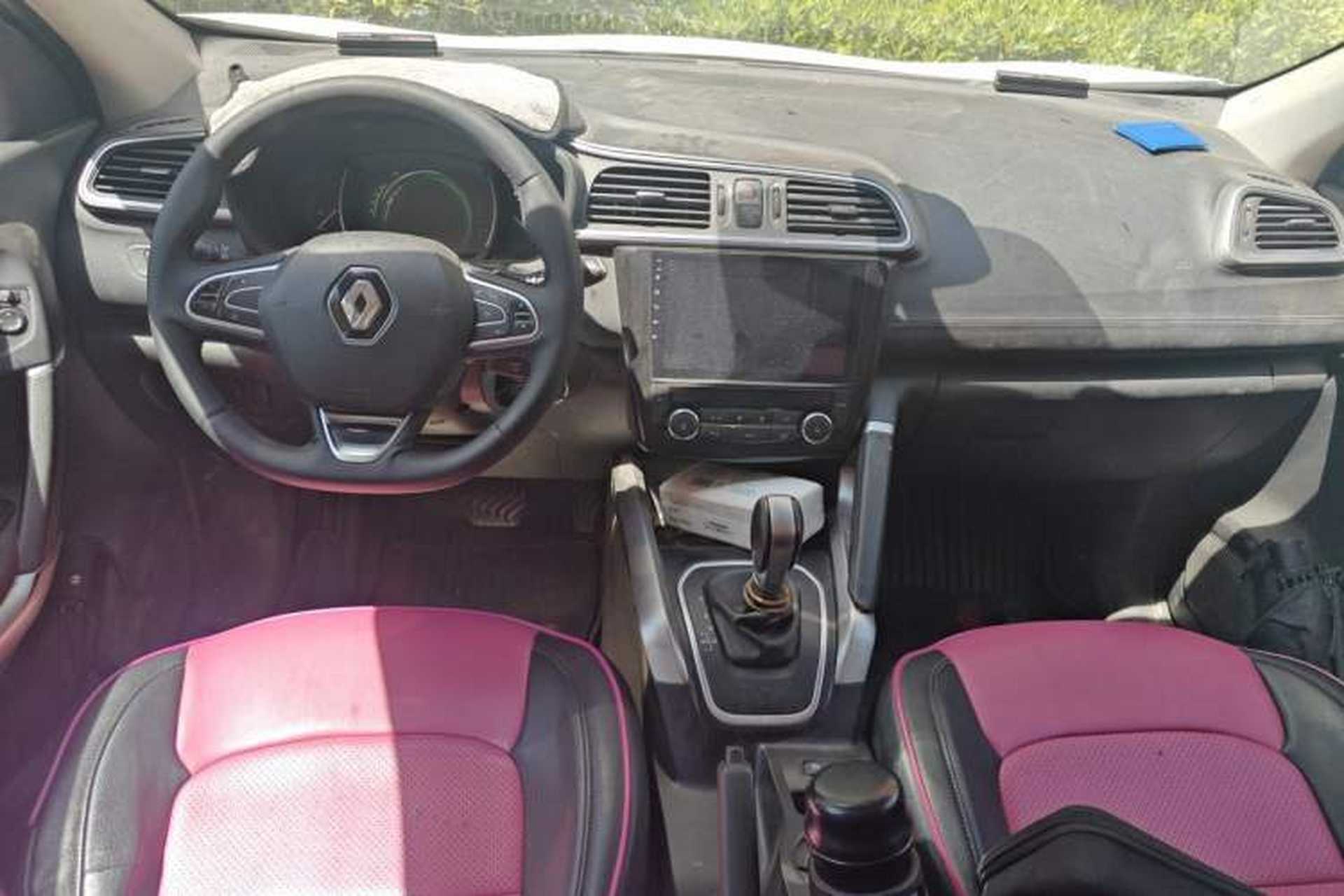 Used Renault Kadjar 2016 2.0L Two-Wheel Drive Leading Edition Center Console