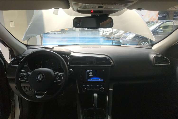 Used Renault Kadjar 2016 2.0L Four-Wheel Drive Ultimate Edition Center Console