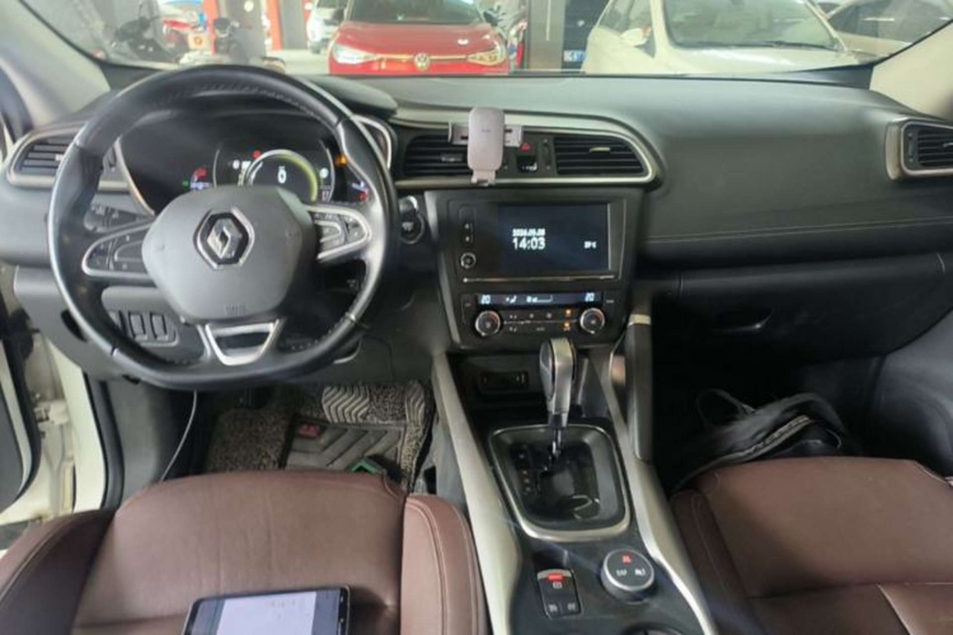 Used Renault Kadjar 2016 2.0L Two-Wheel Drive Prestige Edition Center Console