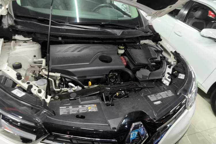 Used Renault Kadjar 2016 2.0L Two-Wheel-Drive Luxury Edition Engine Bay
