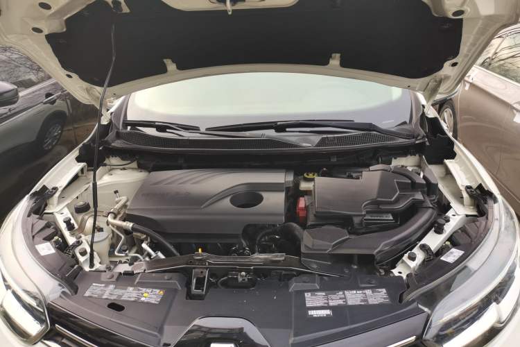 Used Renault Kadjar 2016 2.0L Two-Wheel-Drive Luxury Edition Engine Bay