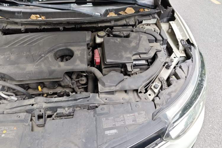 Used Renault Kadjar 2016 2.0L Two-Wheel-Drive Luxury Edition Engine Bay Left