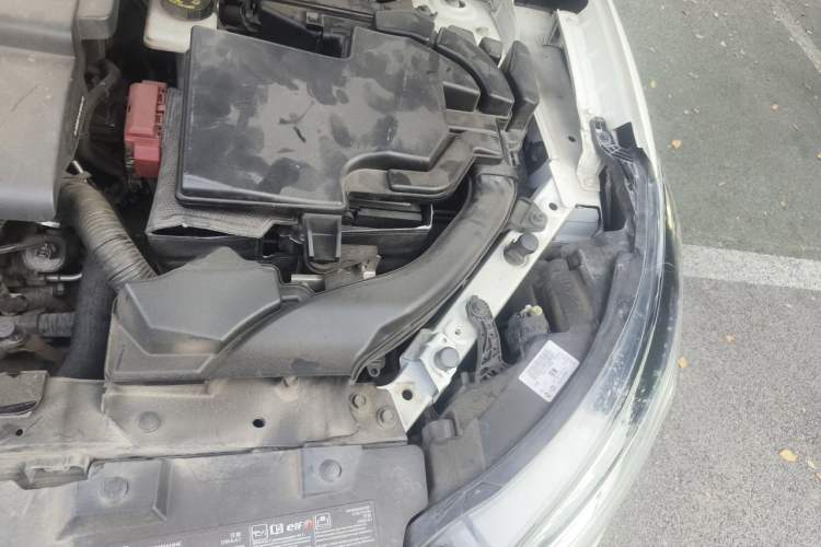 Used Renault Kadjar 2016 2.0L Two-Wheel Drive Leading Edition Engine Bay Left
