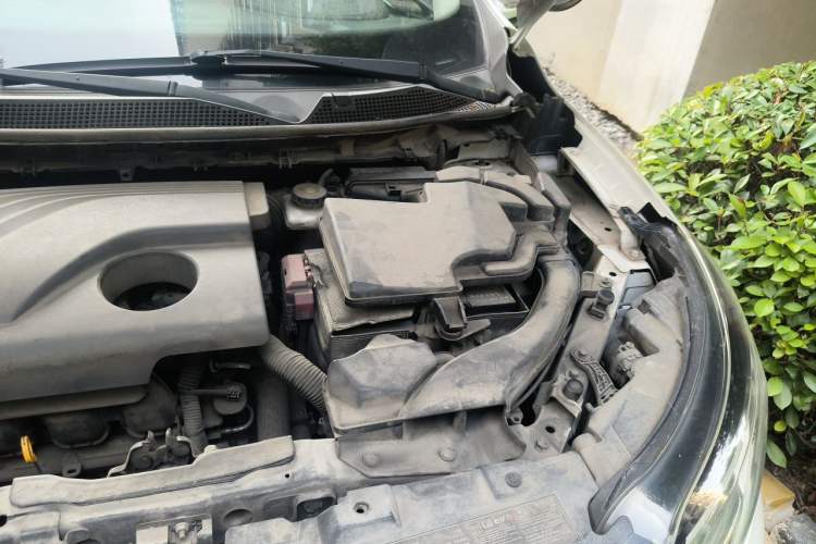 Used Renault Kadjar 2016 2.0L Two-Wheel Drive Prestige Edition Engine Bay Left
