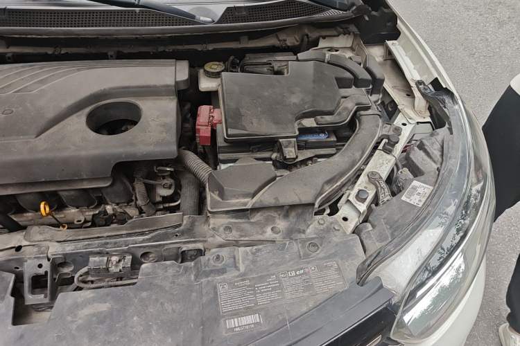 Used Renault Kadjar 2016 2.0L Two-Wheel-Drive Luxury Edition Engine Bay Left