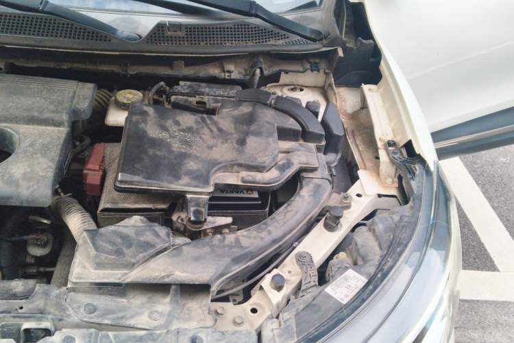 Used Renault Kadjar 2016 2.0L Two-Wheel-Drive Luxury Edition Engine Bay Left
