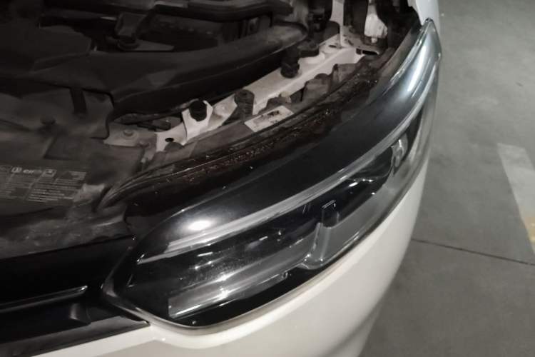 Used Renault Kadjar 2016 2.0L Two-Wheel-Drive Luxury Edition Engine Bay Left