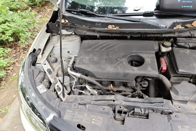Used Renault Kadjar 2016 2.0L Two-Wheel-Drive Luxury Edition Engine Bay Right