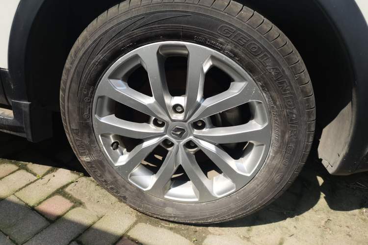 Used Renault Kadjar 2016 2.0L Two-Wheel Drive Leading Edition Exterior 1