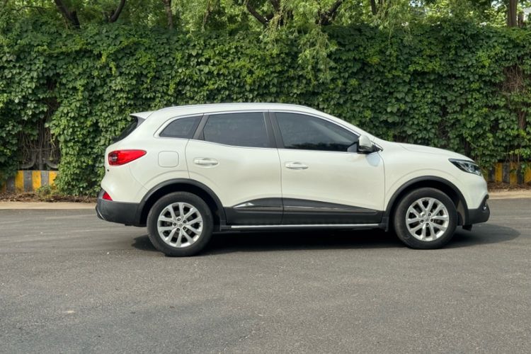 Used Renault Kadjar 2016 2.0L Two-Wheel-Drive Luxury Edition Exterior 3