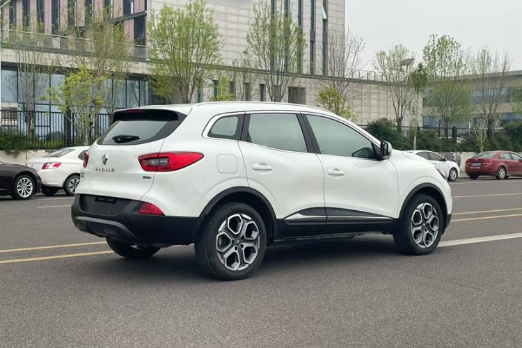 Used Renault Kadjar 2016 2.0L Two-Wheel Drive Prestige Edition Exterior 5