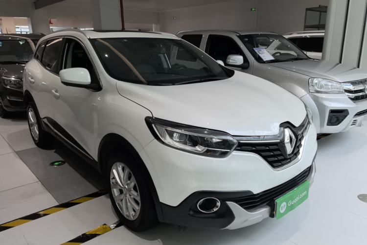 Used Renault Kadjar 2016 2.0L Two-Wheel Drive Leading Edition Front Right 45 Deg