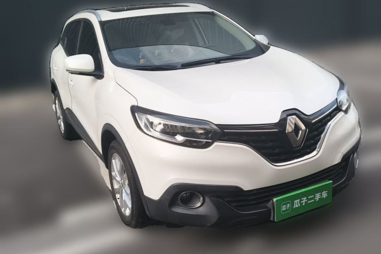Used Renault Kadjar 2016 2.0L Two-Wheel-Drive Luxury Edition Front Right 45 Deg