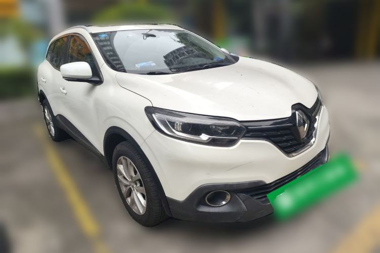Used Renault Kadjar 2016 2.0L Two-Wheel-Drive Luxury Edition Front Right 45 Deg