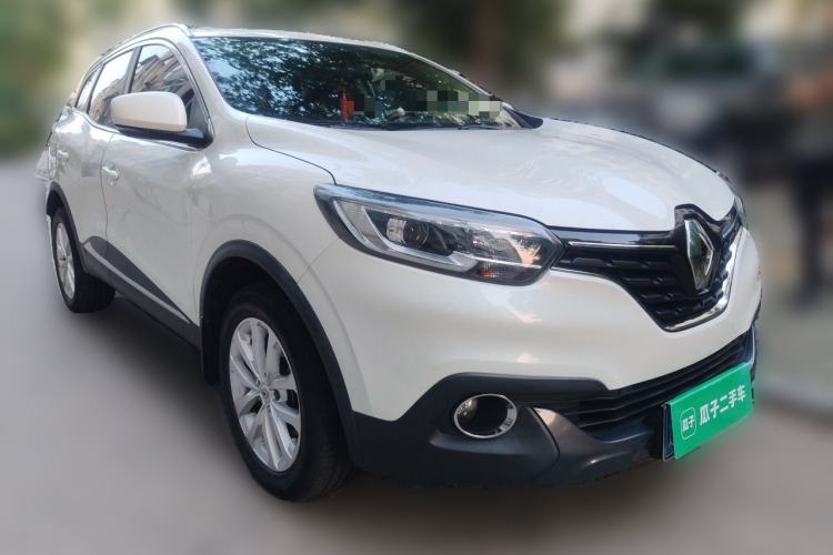 Used Renault Kadjar 2016 2.0L Two-Wheel-Drive Luxury Edition Front Right 45 Deg