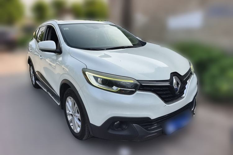Used Renault Kadjar 2016 2.0L Two-Wheel-Drive Luxury Edition Front Right 45 Deg