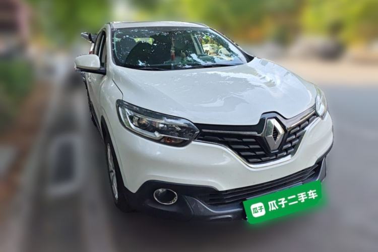 Used Renault Kadjar 2016 2.0L Two-Wheel-Drive Luxury Edition Front Right 45 Deg
