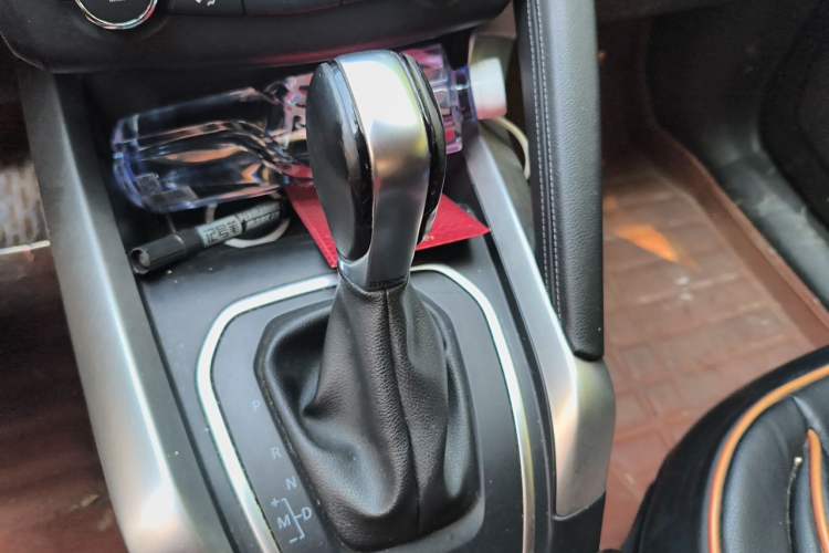Used Renault Kadjar 2016 2.0L Two-Wheel Drive Leading Edition Gear Lever