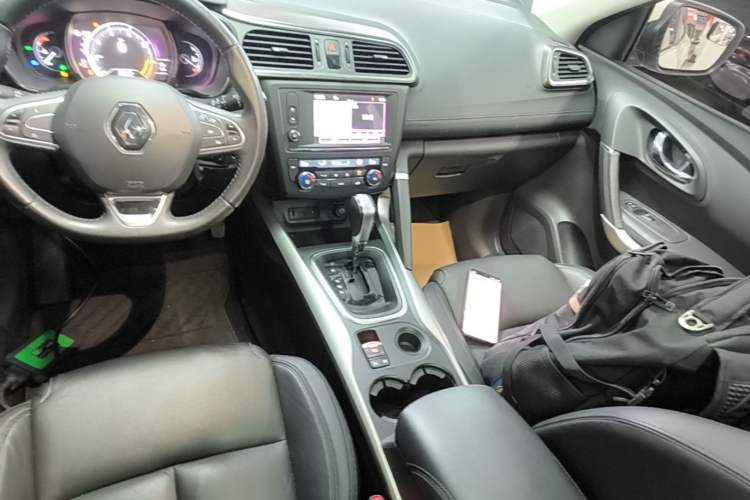 Used Renault Kadjar 2016 2.0L Two-Wheel-Drive Luxury Edition Gear Lever