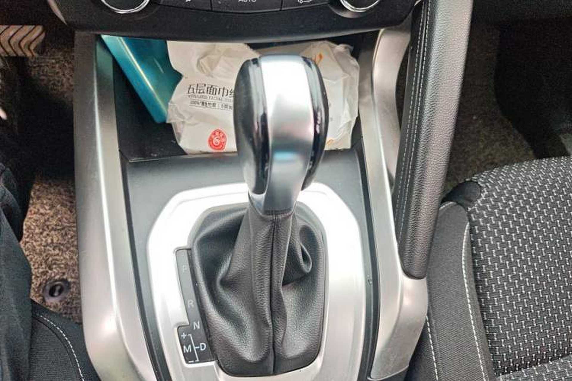 Used Renault Kadjar 2016 2.0L Two-Wheel Drive Leading Edition Gear Lever