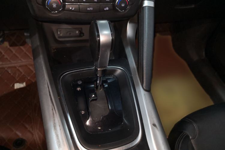 Used Renault Kadjar 2016 2.0L Two-Wheel Drive Prestige Edition Gear Lever