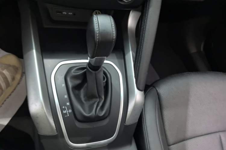 Used Renault Kadjar 2016 2.0L Two-Wheel Drive Leading Edition Gear Lever