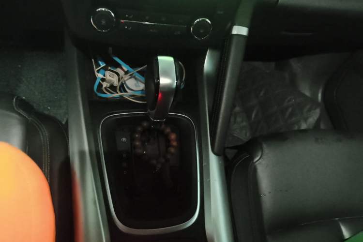 Used Renault Kadjar 2016 2.0L Two-Wheel-Drive Luxury Edition Gear Lever