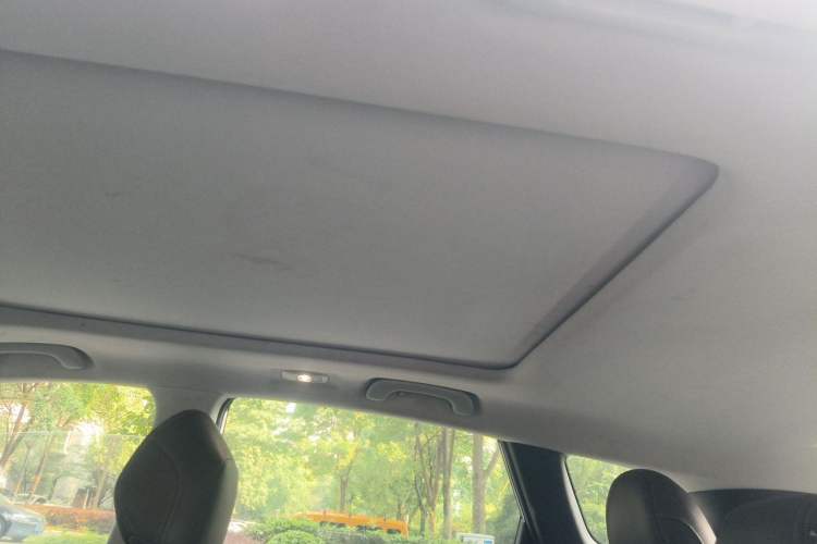 Used Renault Kadjar 2016 2.0L Two-Wheel Drive Prestige Edition Headliner