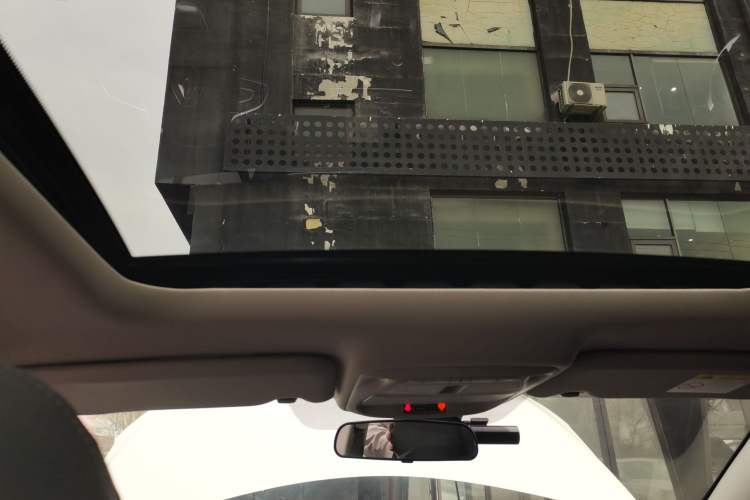 Used Renault Kadjar 2016 2.0L Two-Wheel-Drive Luxury Edition Headliner
