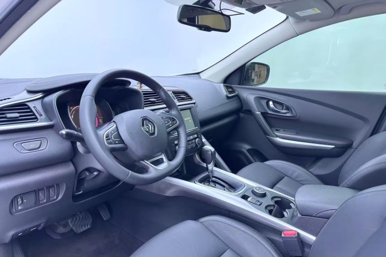 Used Renault Kadjar 2016 2.0L Two-Wheel Drive Prestige Edition Interior 7