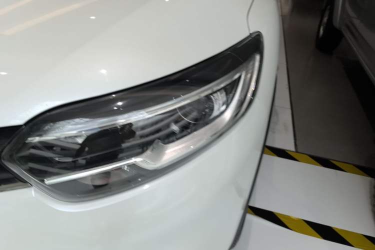 Used Renault Kadjar 2016 2.0L Two-Wheel Drive Leading Edition Left Front Headlight