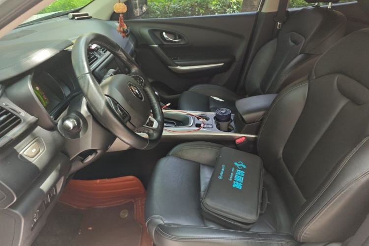 Used Renault Kadjar 2016 2.0L Two-Wheel-Drive Luxury Edition Left Front Seat
