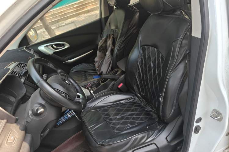 Used Renault Kadjar 2016 2.0L Two-Wheel Drive Leading Edition Left Front Seat