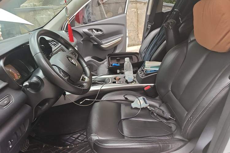 Used Renault Kadjar 2016 2.0L Two-Wheel-Drive Luxury Edition Left Front Seat