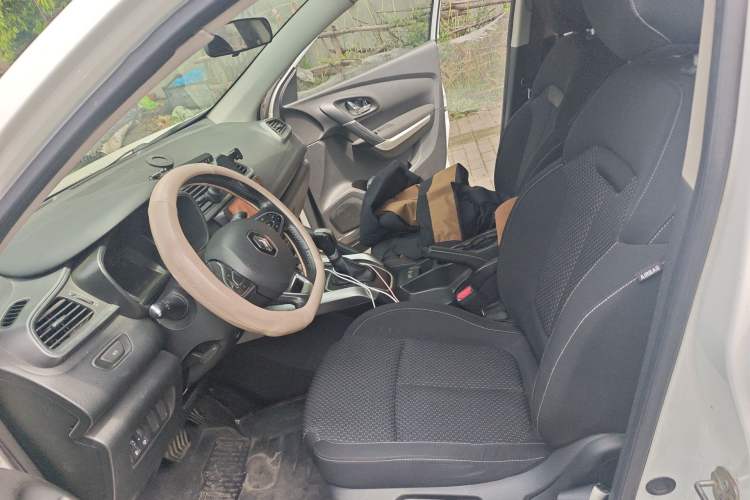 Used Renault Kadjar 2016 2.0L Two-Wheel Drive Leading Edition Left Front Seat
