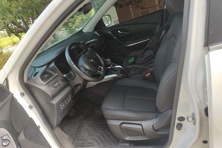 Used Renault Kadjar 2016 2.0L Two-Wheel Drive Leading Edition Left Front Seat