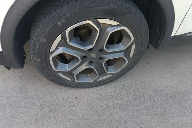 Used Renault Kadjar 2016 2.0L Two-Wheel Drive Prestige Edition Left Front Wheel Hub