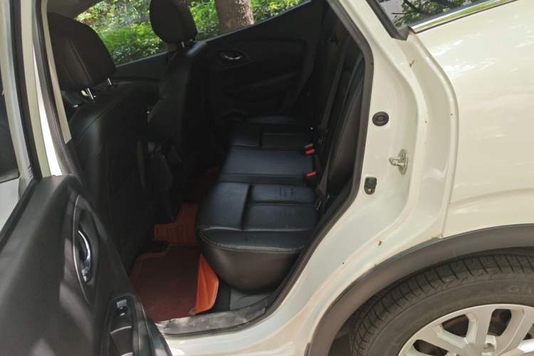 Used Renault Kadjar 2016 2.0L Two-Wheel-Drive Luxury Edition Left Rear Seat
