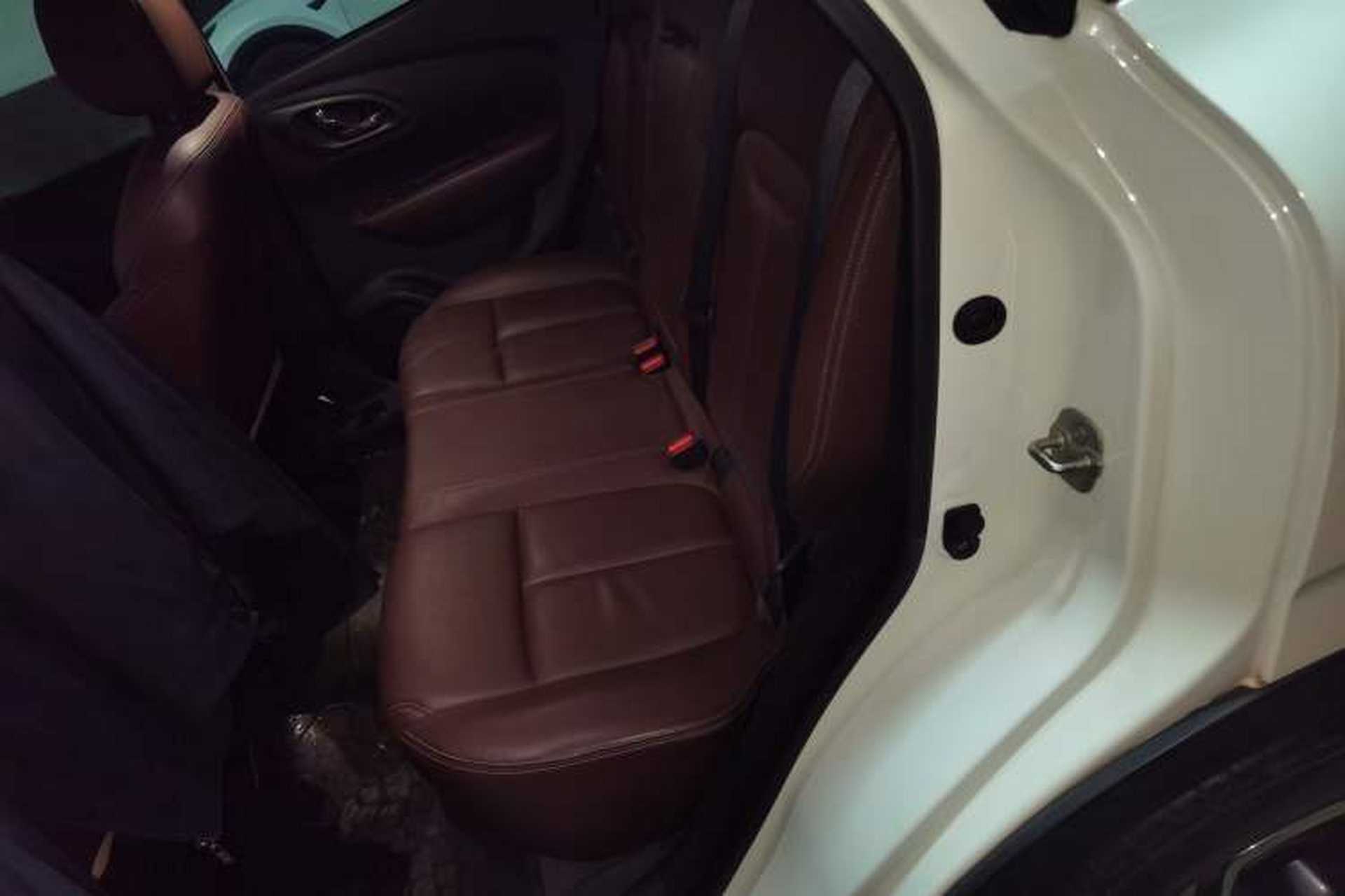 Used Renault Kadjar 2016 2.0L Two-Wheel Drive Prestige Edition Left Rear Seat
