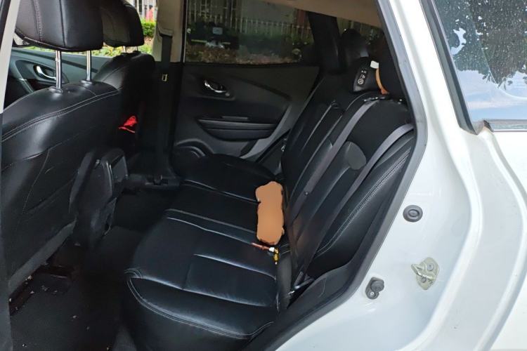 Used Renault Kadjar 2016 2.0L Two-Wheel-Drive Luxury Edition Left Rear Seat
