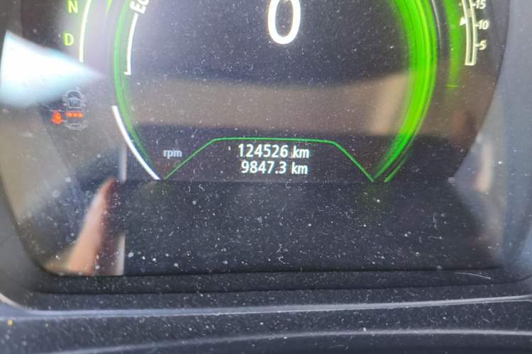 Used Renault Kadjar 2016 2.0L Two-Wheel Drive Leading Edition Odometer Close Up