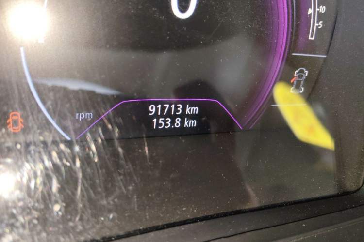 Used Renault Kadjar 2016 2.0L Two-Wheel Drive Leading Edition Odometer Close Up